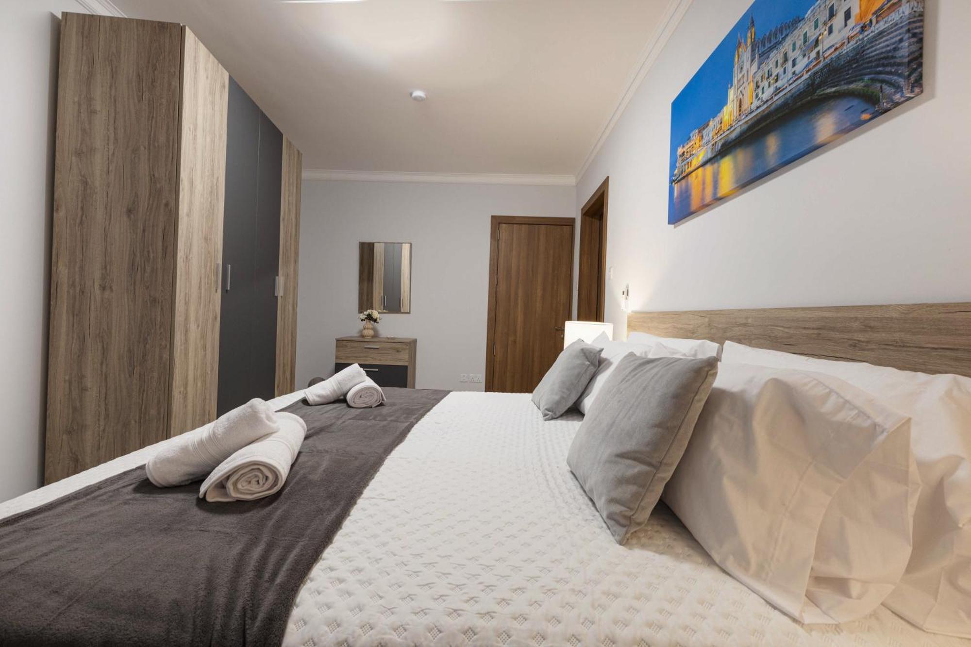Luxurious & Spacious 2Bd Accomodation At The Podium - Yacht Marina Area, Close To Valletta Msida Exterior foto